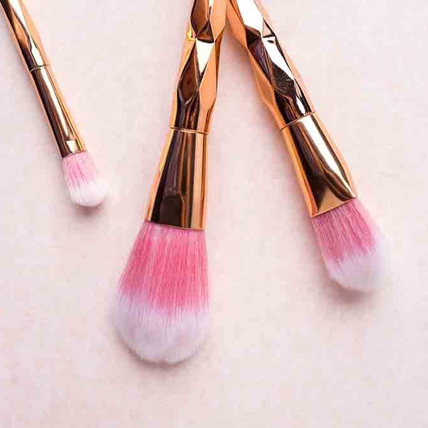 Ultrasonic cleaning makeup brushes - Asonic